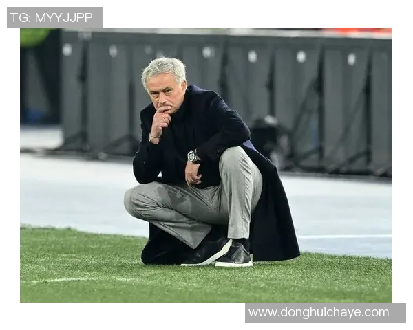 新一代足球天才崛起最帅的新星引领潮流风尚与球场魅力并存 新一代足球天才崛起最帅的新星引领潮流风尚与球场魅力并存