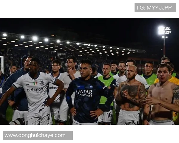 米堡与维拉首轮对决精彩回顾球迷热情高涨赛场氛围火爆